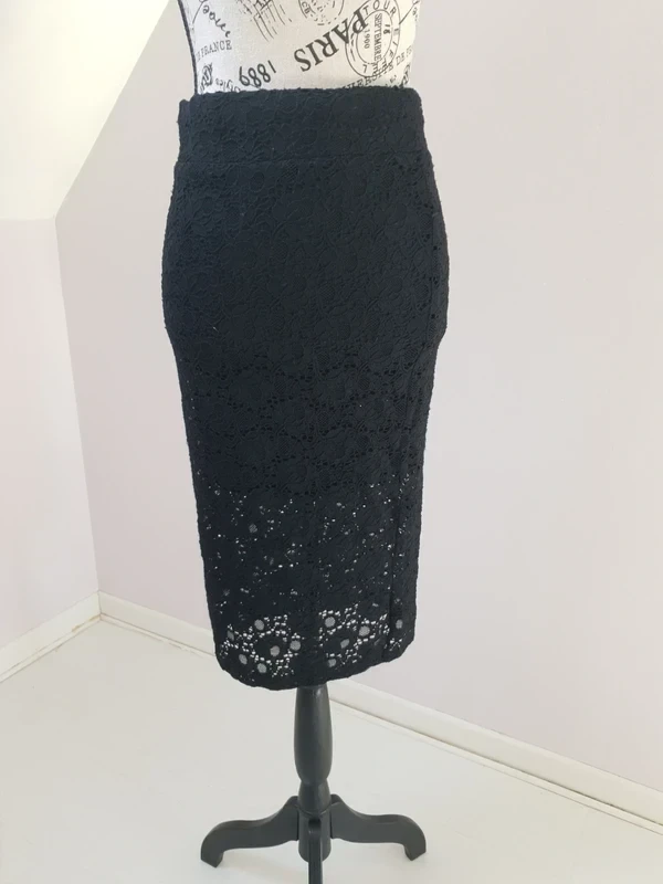 ❤️ Black mid-length skirt with crochet effect – Stradivarius – Size S – Good condition – photo 7